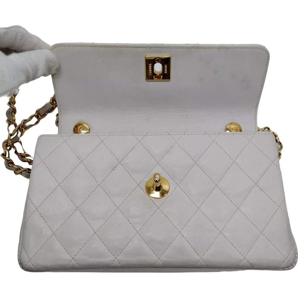 9191605AK (S6) Chanel Crossbody Bag Matelasse White Lambskin - Picture 9 of 12